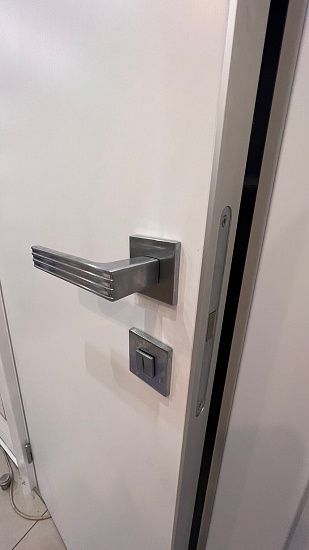 Межкомнатная дверь  