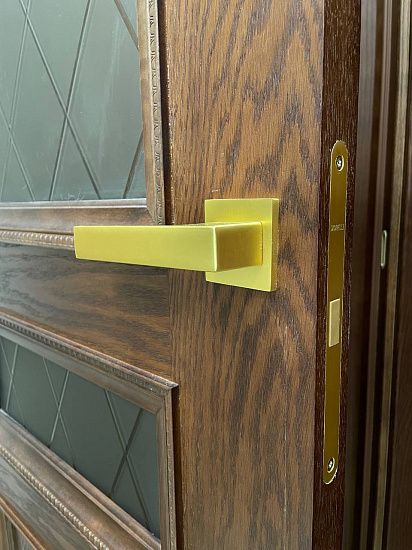 Межкомнатная дверь  